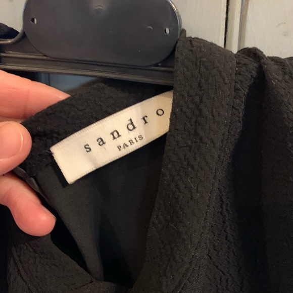 Flattering Sandro dress - Picture 2 of 3